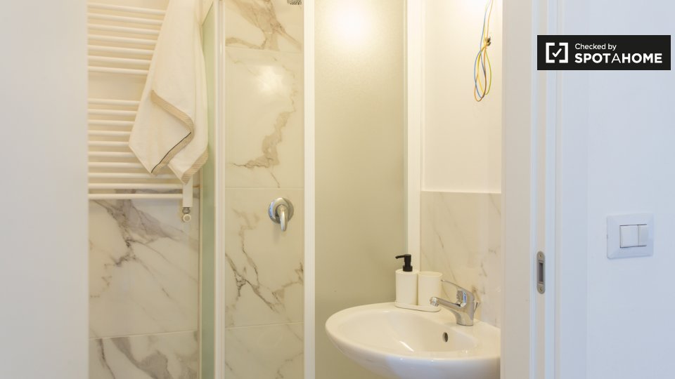 Immagine 10 di Ufficio in affitto  in Viale Gorizia a Milano