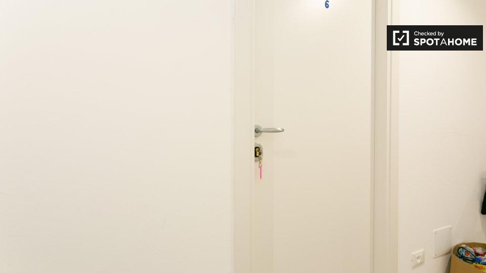 Immagine 3 di Camera condivisa in affitto  in Via Francesco Caracciolo, 20155 Milano MI, Italy a Milano