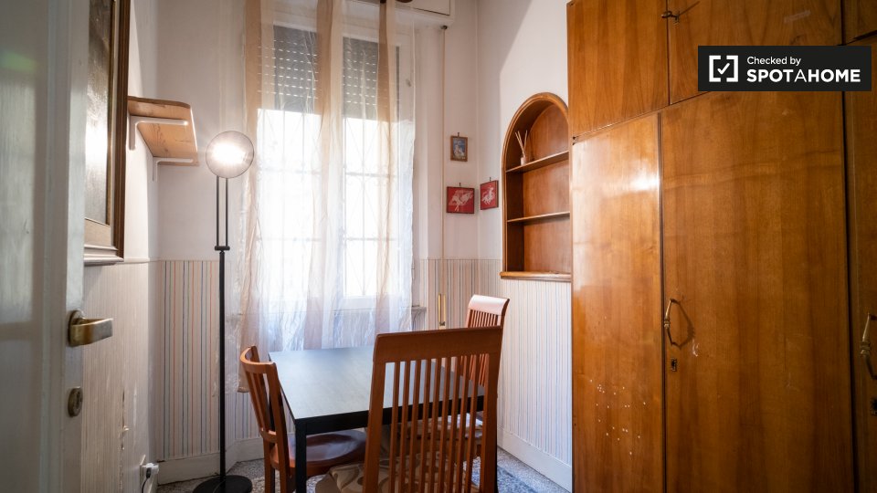 Immagine 12 di Camera condivisa in affitto  in Via Antonio Gallonio, 00161 Roma RM, Italy a Roma