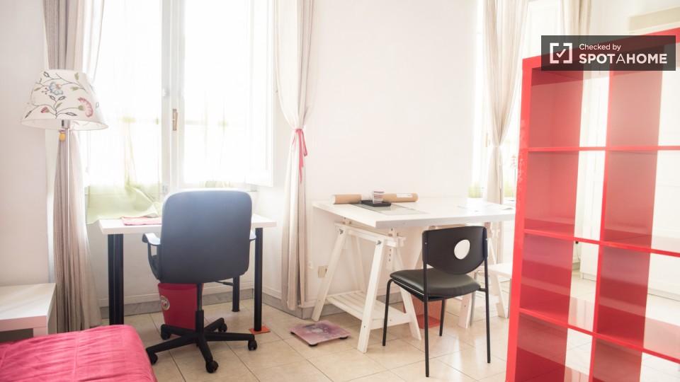 Immagine 6 di Camera condivisa in affitto  in Via Salaria a Roma