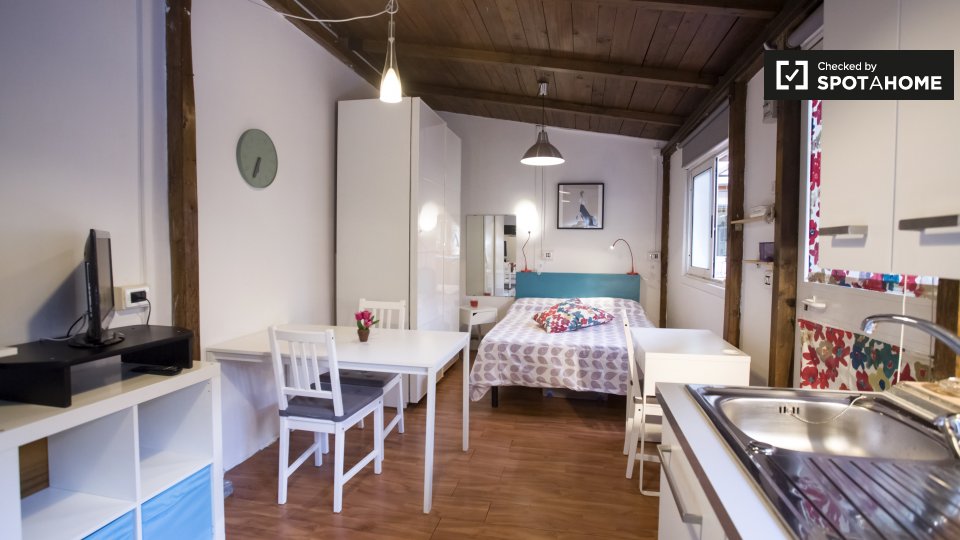 Immagine 4 di Ufficio in affitto  in Via Stefano Infessura, 00179 Roma RM, Italy a Roma