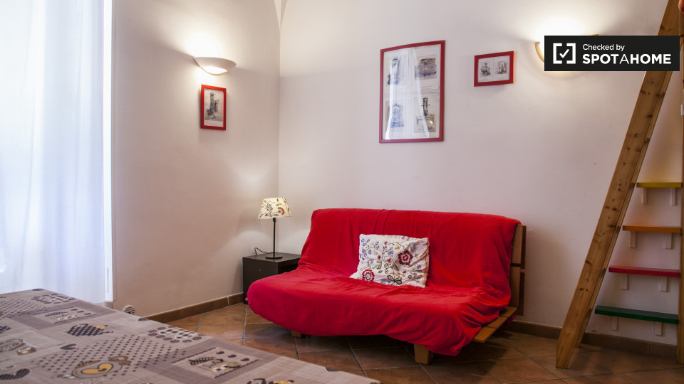 Immagine 1 di Ufficio in affitto  in Via della Polveriera a Roma