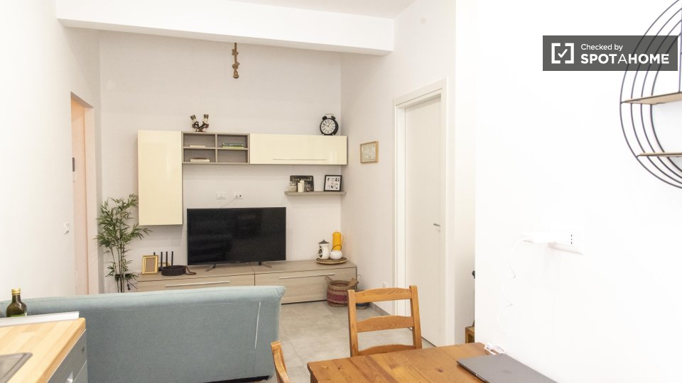 Immagine 7 di Camera condivisa in affitto  in Via Raimondo Montecuccoli a Roma