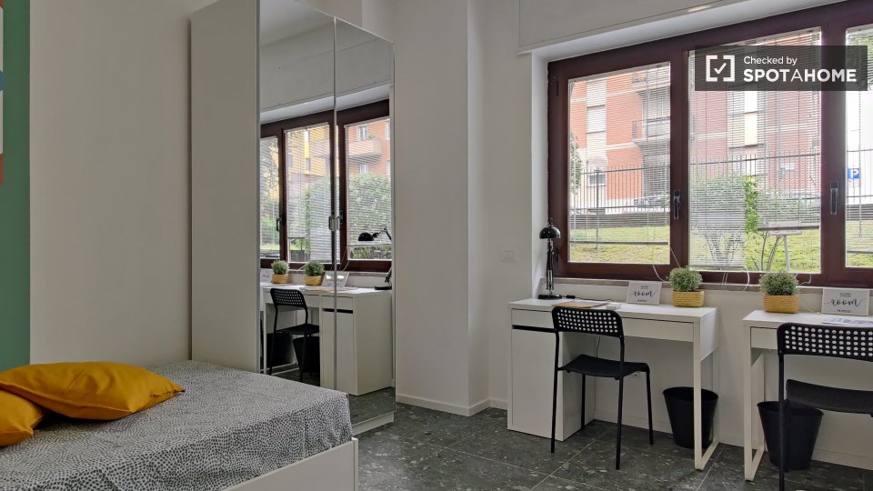 Immagine 18 di Camera condivisa in affitto  in Via Monte S. Genesio a Milano