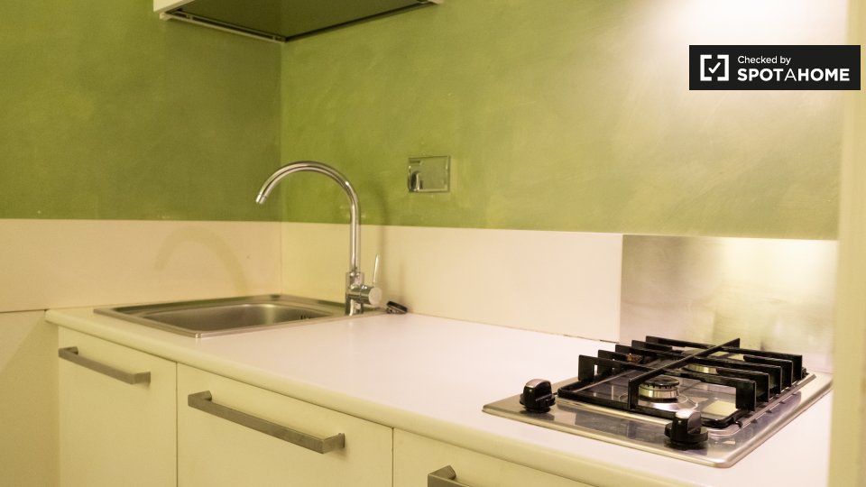 Immagine 13 di Ufficio in affitto  in Via del Banco di Santo Spirito a Roma