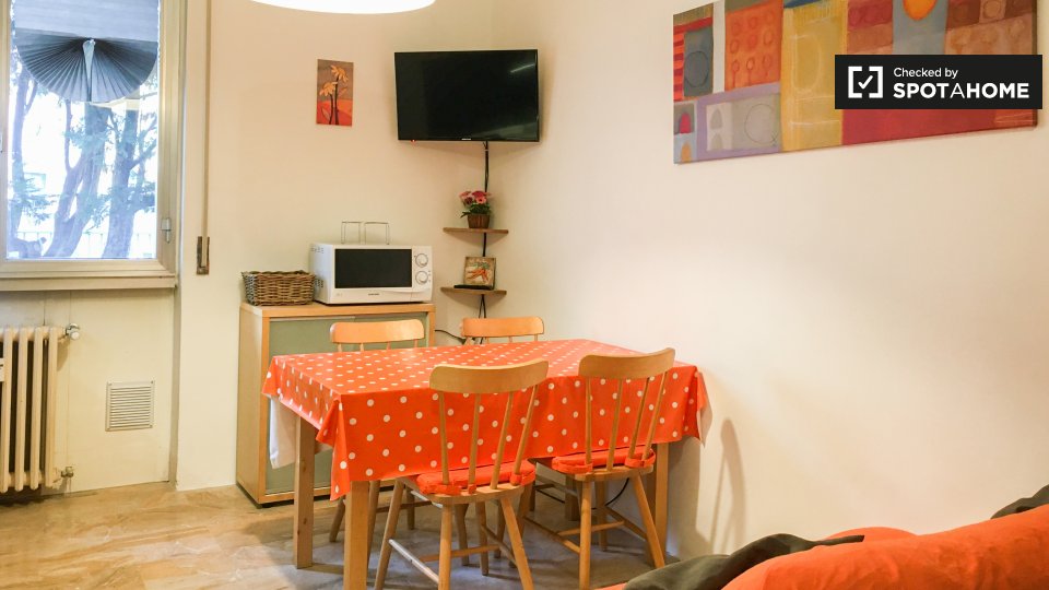 Immagine 2 di Appartamento in affitto  in Via Bernardino Verro a Milano