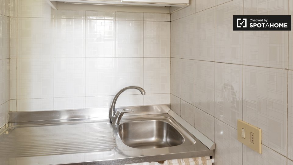 Immagine 8 di Appartamento in affitto  in Via Monzambano, 20159 Milano MI, Italy a Milano