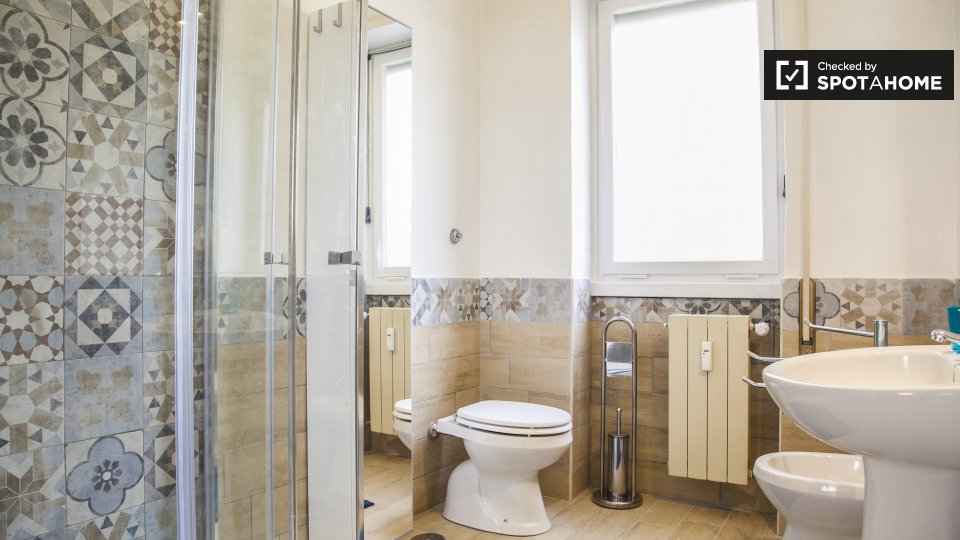 Immagine 12 di Camera condivisa in affitto  in Via Angelo Emo, 00136 Roma RM, Italy a Roma