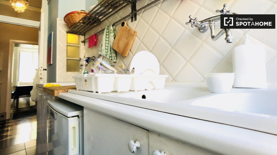 Immagine 13 di Appartamento in affitto  in Via Capo d'Africa, 00184 Roma RM, Italy a Roma