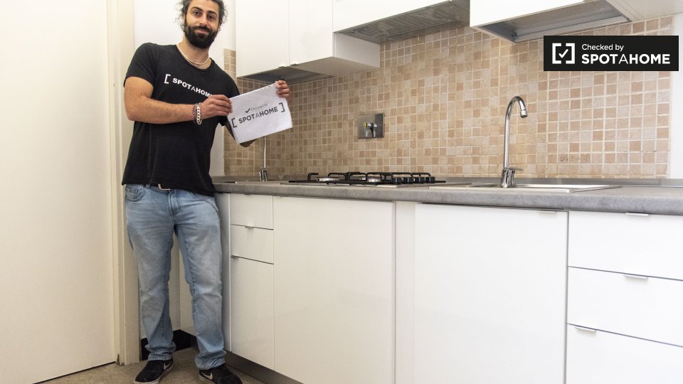 Immagine 4 di Ufficio in affitto  in Via Napoleone III a Roma