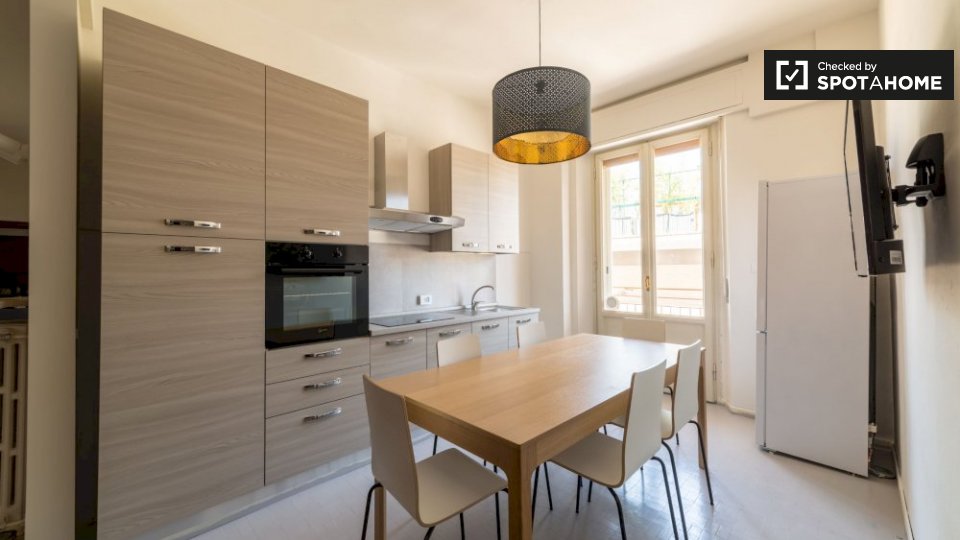 Immagine 6 di Camera condivisa in affitto  in Viale dei Mille a Firenze