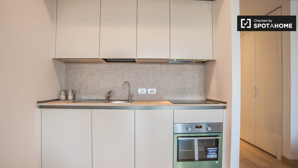 Immagine 6 di Ufficio in affitto  in Viale Giorgio Ribotta a Roma