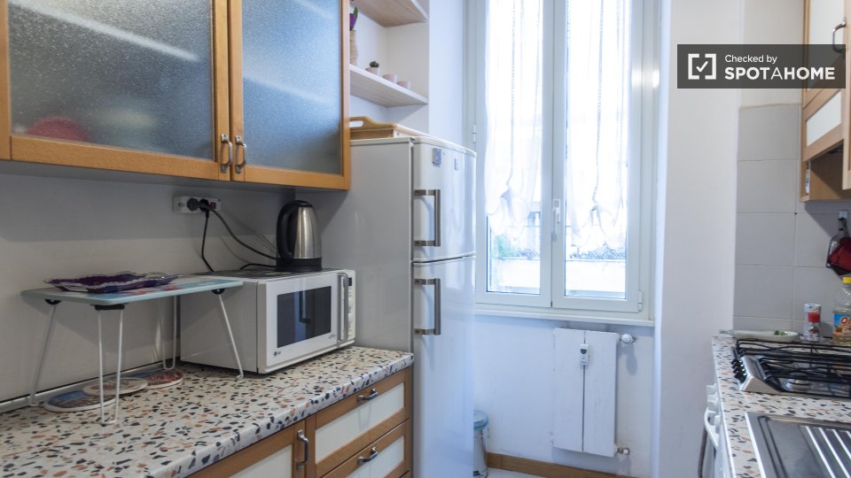 Immagine 6 di Ufficio in affitto  in Via Aldo Manuzio a Roma