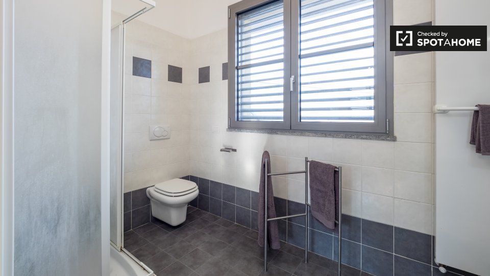 Immagine 14 di Ufficio in affitto  in Via Enrico Cosenz a Milano