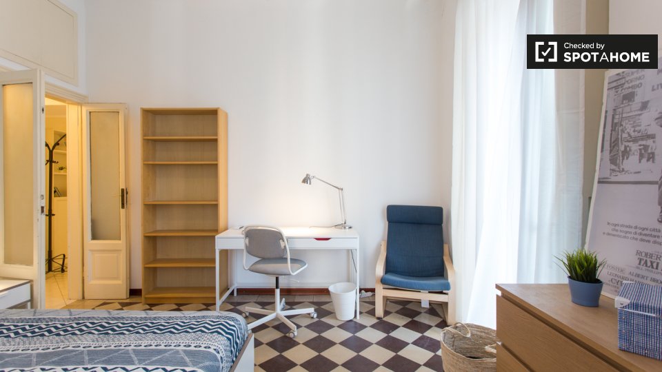 Immagine 16 di Camera condivisa in affitto  in Viale Bligny a Milano
