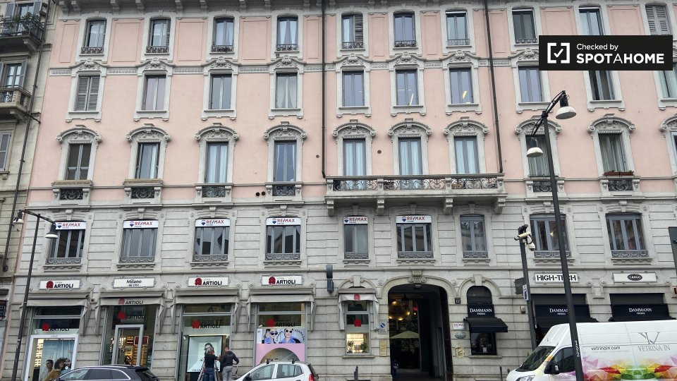 Immagine 18 di Camera condivisa in affitto  in P.za XXV Aprile a Milano