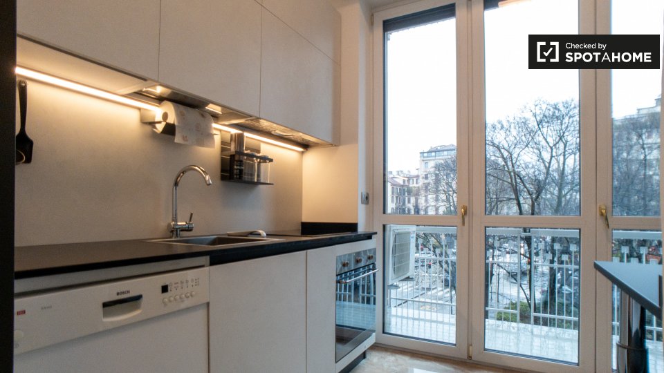 Immagine 12 di Appartamento in affitto  in Piazzale Biancamano a Milano