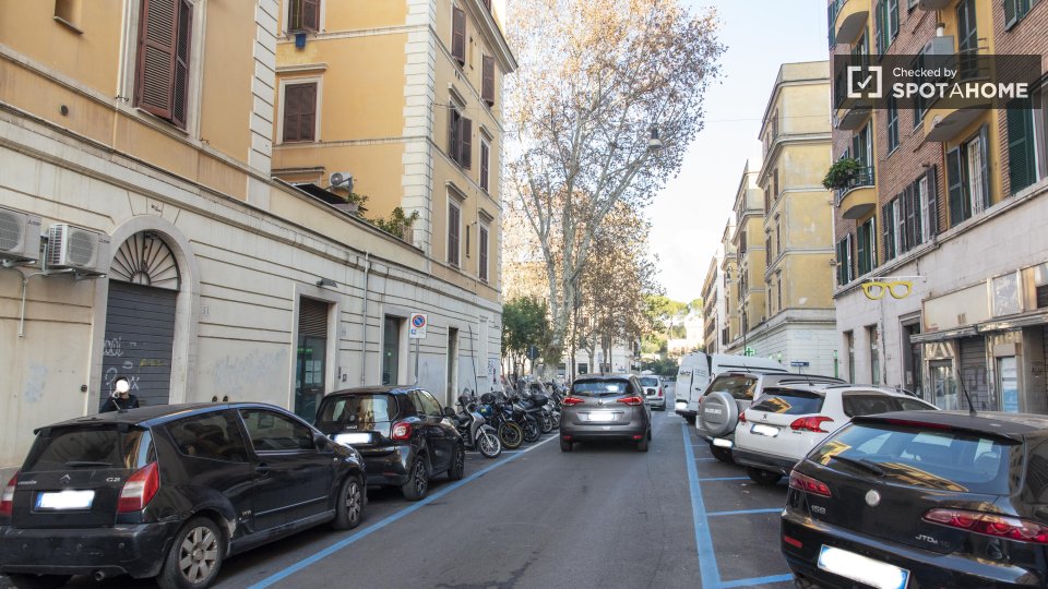 Immagine 17 di Ufficio in affitto  in Via Aldo Manuzio a Roma