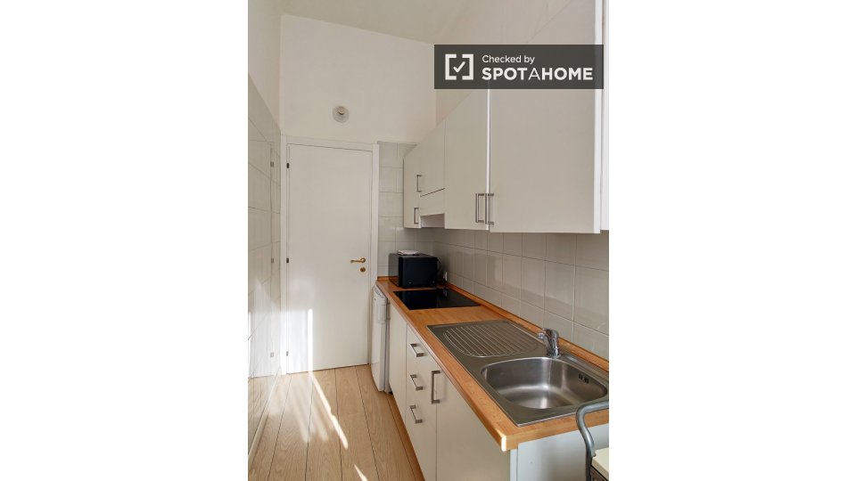 Immagine 8 di Ufficio in affitto  in Via Goffredo Sigieri, 20135 Milano MI, Italy a Milano