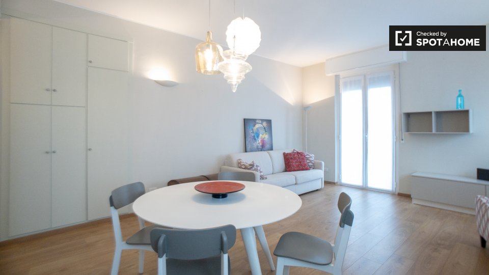 Immagine 3 di Appartamento in affitto  in Via Matteo Civitali, 20148 Milano MI, Italy a Milano