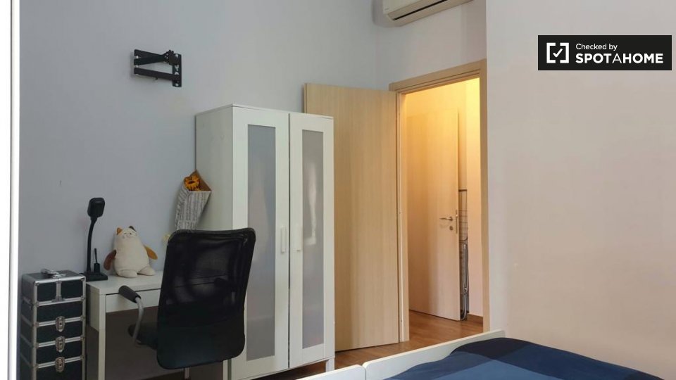 Immagine 15 di Appartamento in affitto  in Via Bordighera a Milano