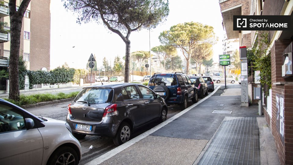 Immagine 16 di Appartamento in affitto  in Viale Cesare Pavese a Roma