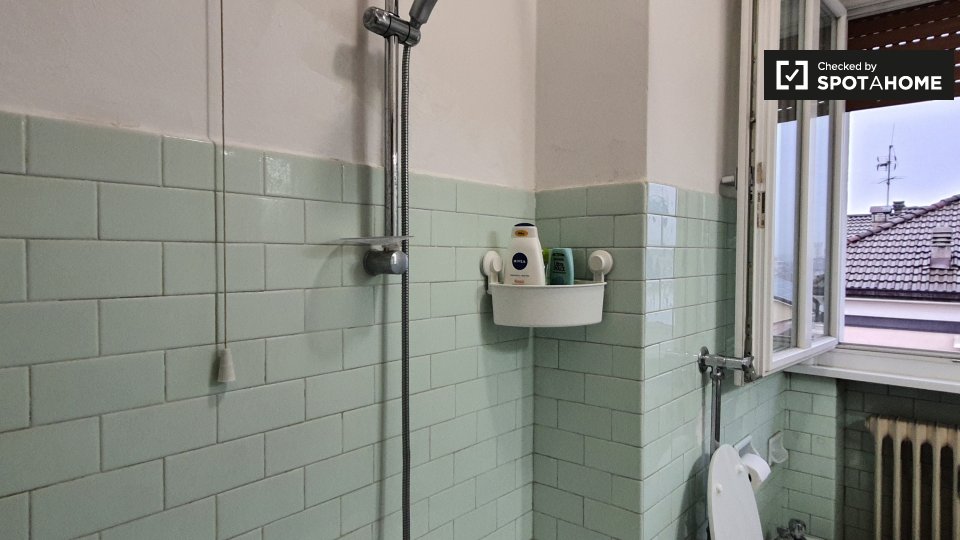 Immagine 15 di Camera condivisa in affitto  in Via Fratelli Perini a Trento