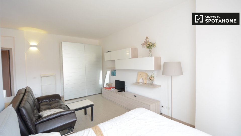 Immagine 4 di Ufficio in affitto  in via giovanni pastorelli a Milano