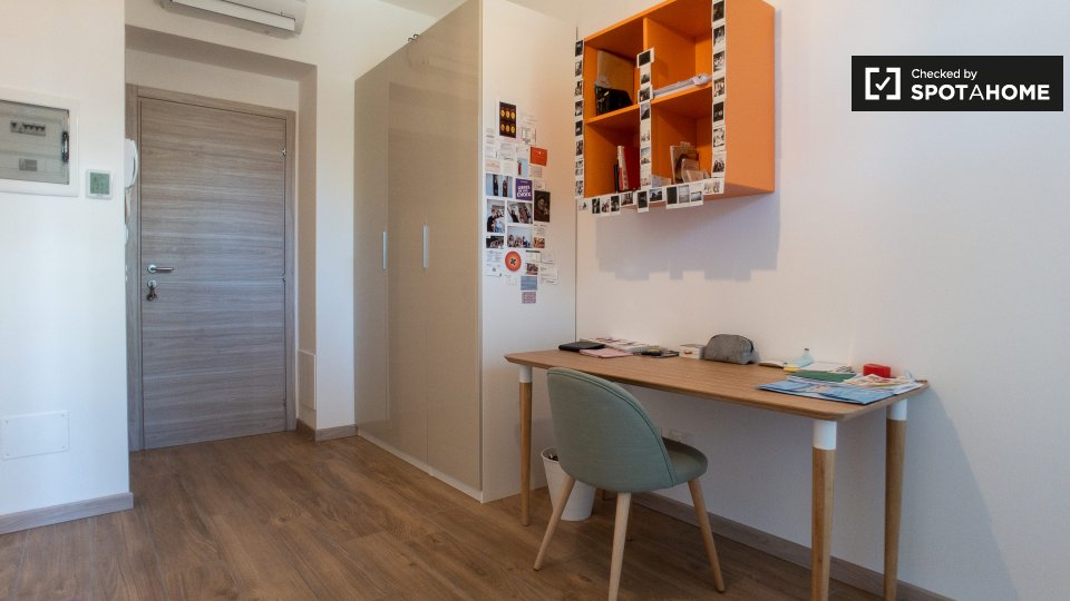 Immagine 4 di Camera condivisa in affitto  in Via Risorgimento, 11, 20093 Cologno Monzese MI, Italy a Cologno Monzese