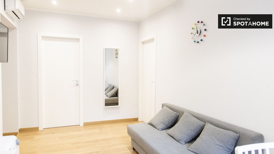 Immagine 3 di Appartamento in affitto  in Via Alessandria a Roma