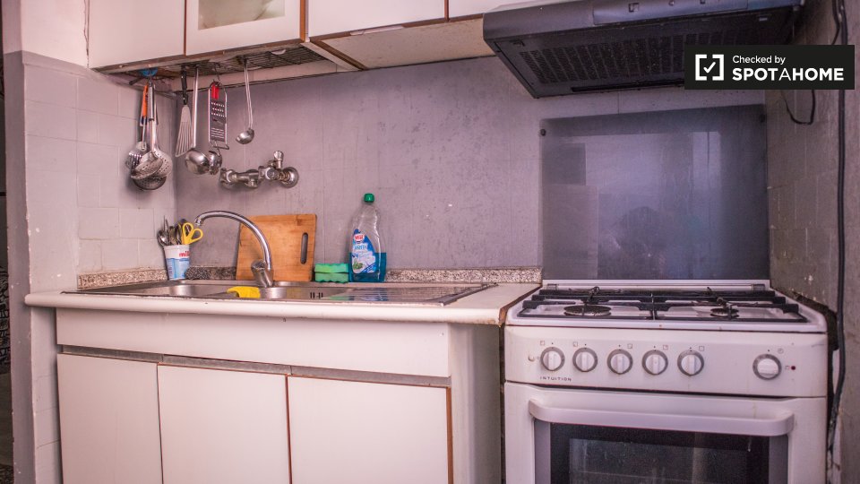 Immagine 7 di Camera condivisa in affitto  in Via Alessandro Cialdi, 00154 Roma RM, Italy a Roma