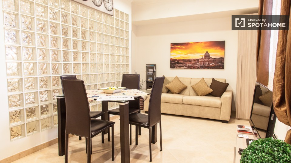 Immagine 3 di Appartamento in affitto  in Via della Pisana a Roma