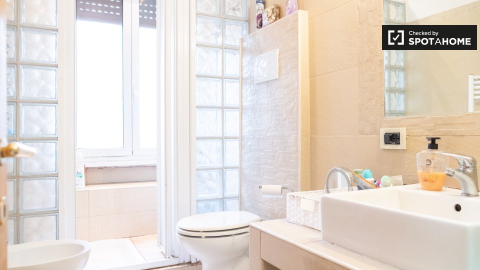 Immagine 16 di Appartamento in affitto  in Piazzale dei Partigiani a Roma