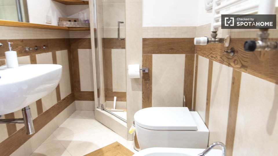 Immagine 5 di Appartamento in affitto  in Via dei Podesti a Roma