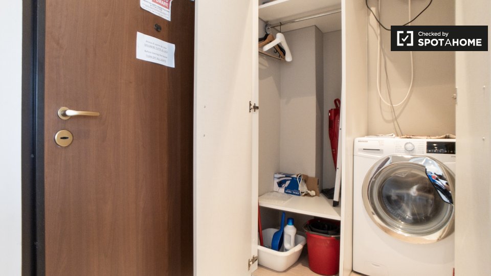 Immagine 15 di Ufficio in affitto  in Via Rogoredo, 20138 Milano MI, Italy a Milano