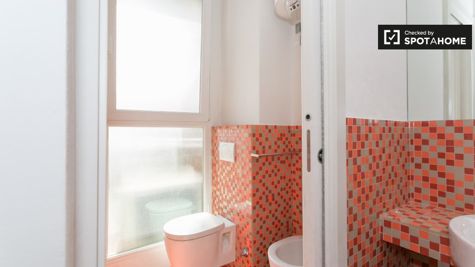 Immagine 9 di Ufficio in affitto  in Via Tristano Calco a Milano