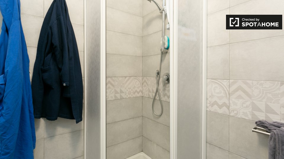 Immagine 12 di Camera condivisa in affitto  in Via Francesco Caracciolo, 20155 Milano MI, Italy a Milano