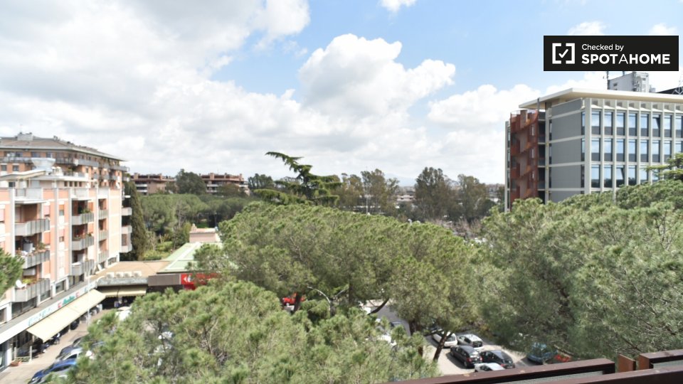 Immagine 15 di Appartamento in affitto  in Via Alessio Baldovinetti, 00142 Roma RM, Italy a Roma