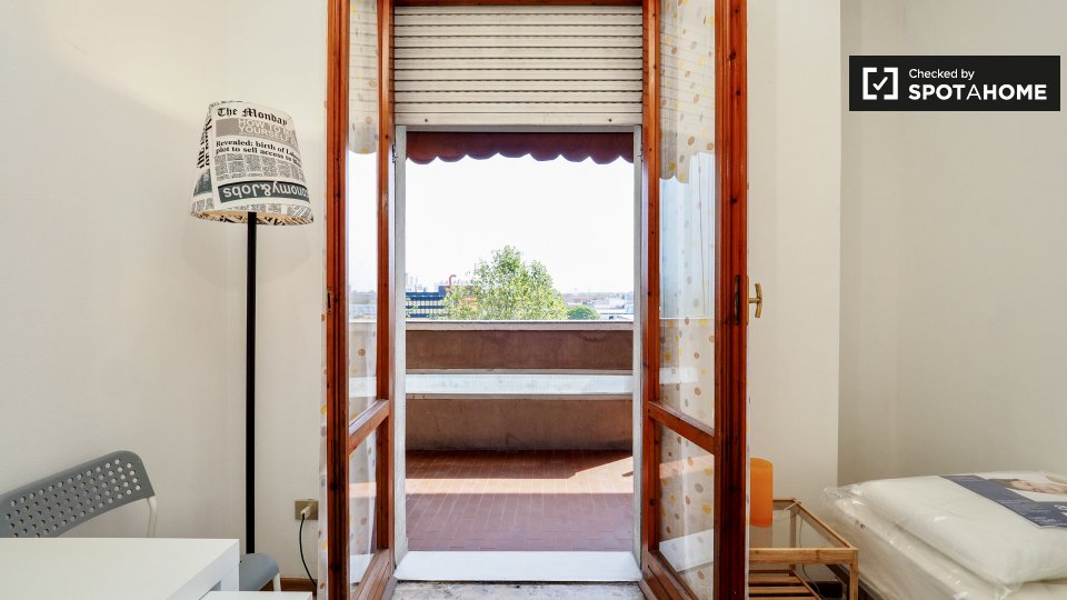 Immagine 4 di Camera condivisa in affitto  in Via Sapri a Milano