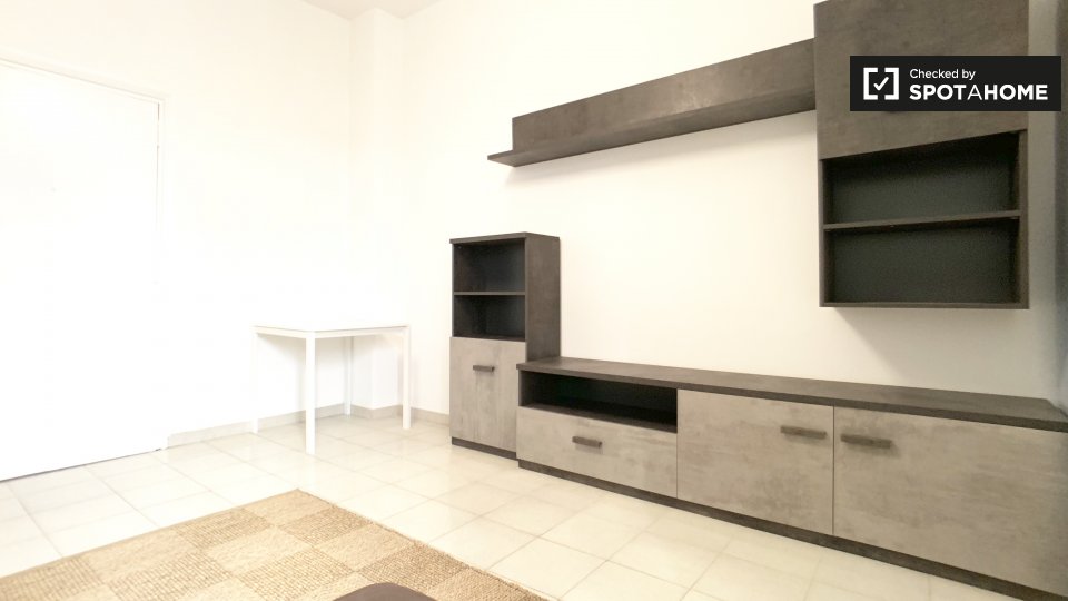 Immagine 4 di Appartamento in affitto  in Viale dei Quattro Venti, 00152 Roma RM, Italy a Roma