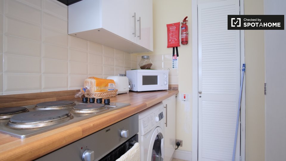 Immagine 9 di Ufficio in affitto  in Flat a 