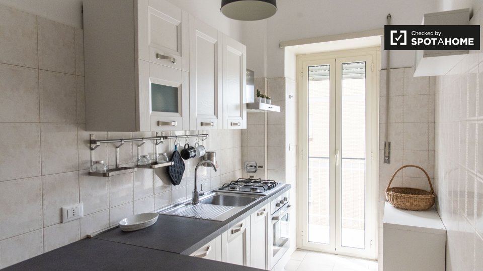 Immagine 11 di Appartamento in affitto  in Via Monte Bianco, 00141 Roma RM, Italy a Roma