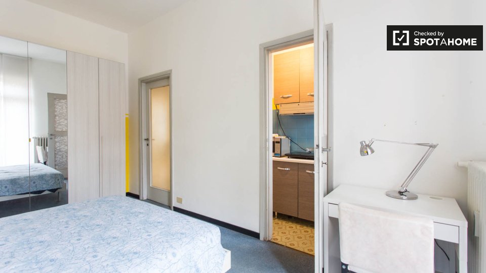 Immagine 12 di Appartamento in affitto  in Via Giovanni Segantini a Milano