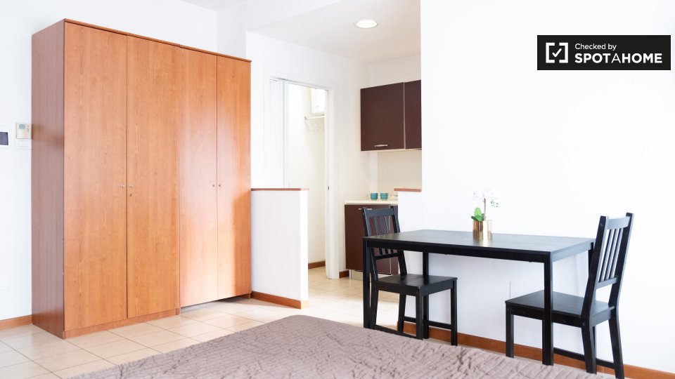 Immagine 4 di Ufficio in affitto  in Viale della Venezia Giulia a Roma