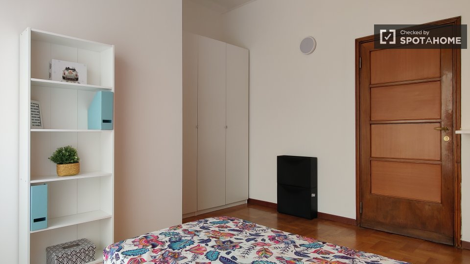 Immagine 2 di Camera condivisa in affitto  in Via Privata Santa Giovanna D'Arco a Milano