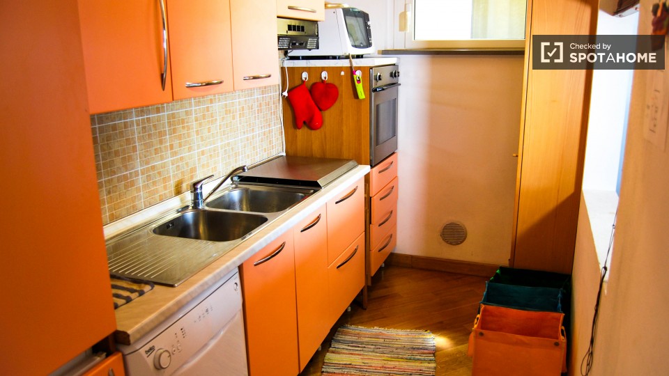 Immagine 11 di Appartamento in affitto  in via Sannio a Milano