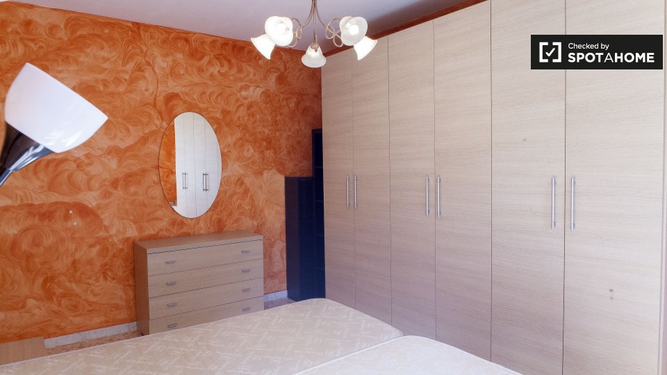 Immagine 4 di Appartamento in affitto  in Via Marco Valerio Corvo, 00174 Roma RM, Italy a Roma