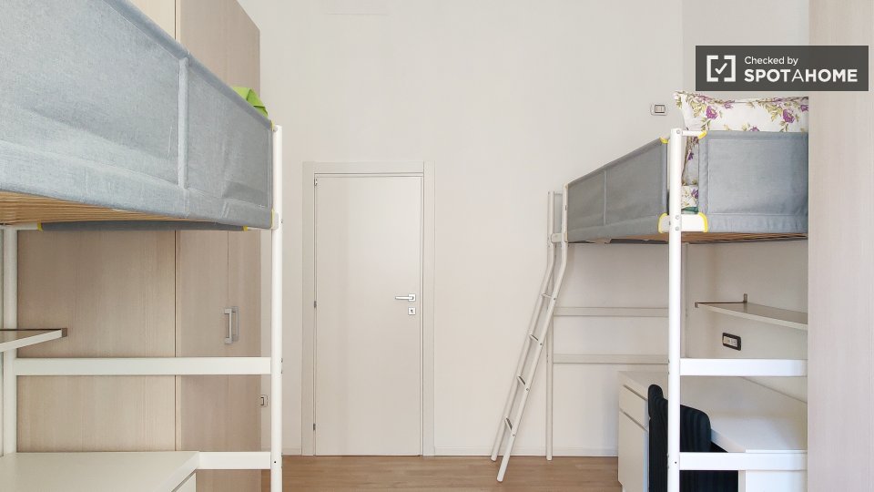 Immagine 11 di Camera condivisa in affitto  in Via Mac Mahon a Milano