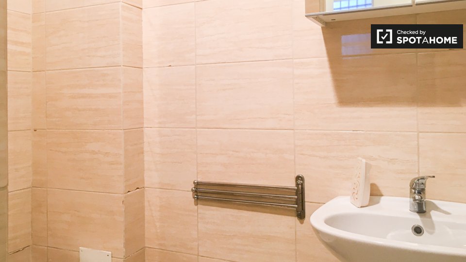 Immagine 6 di Ufficio in affitto  in Via Carroccio a Milano