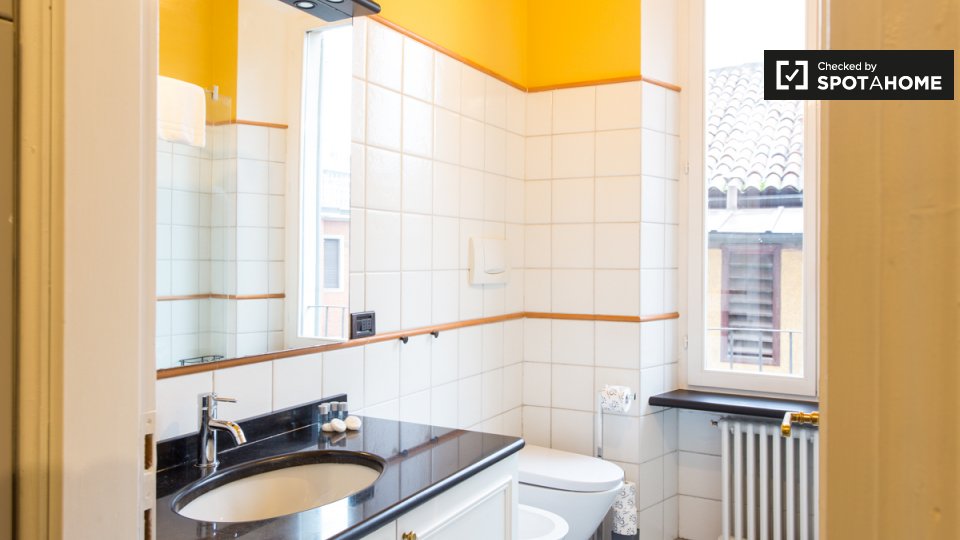 Immagine 17 di Appartamento in affitto  in Via Terraggio a Milano